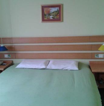 Home Inn Chongming Island West Road - Tsingtao Κινκντάο Εξωτερικό φωτογραφία