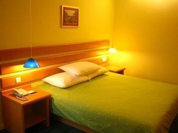 Home Inn Chongming Island West Road - Tsingtao Κινκντάο Εξωτερικό φωτογραφία